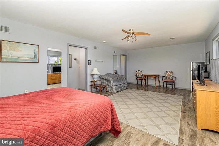 Furnished Finder property 720283_2 photo 32