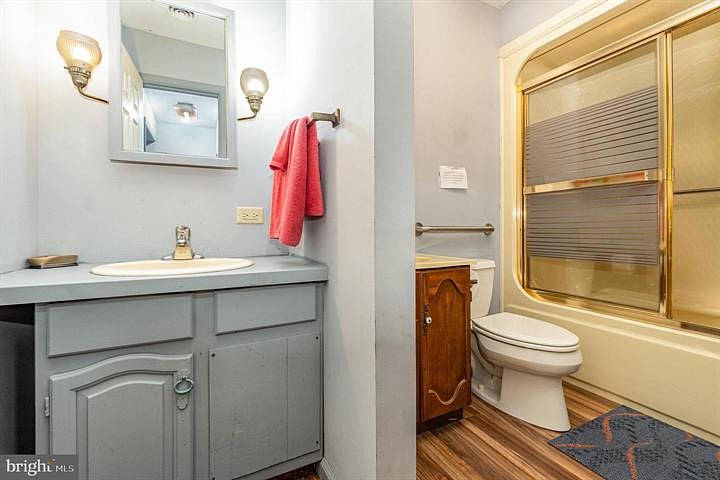 Furnished Finder property 720283_2 photo 33