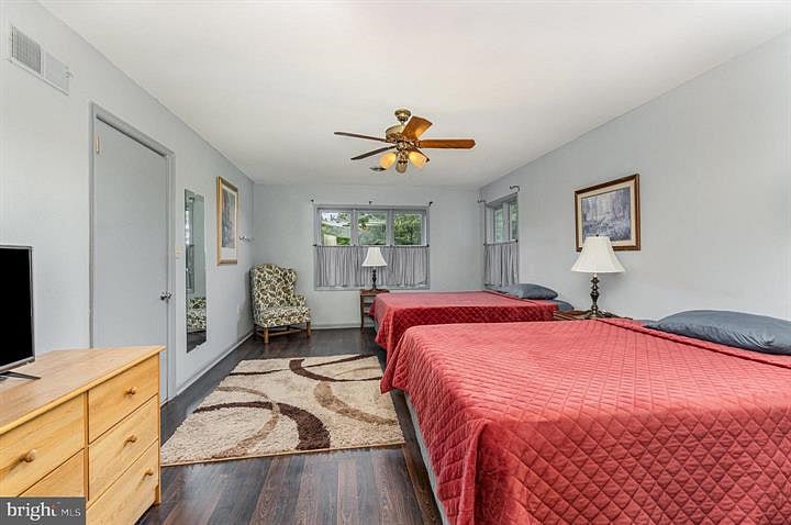 Furnished Finder property 720283_2 photo 38