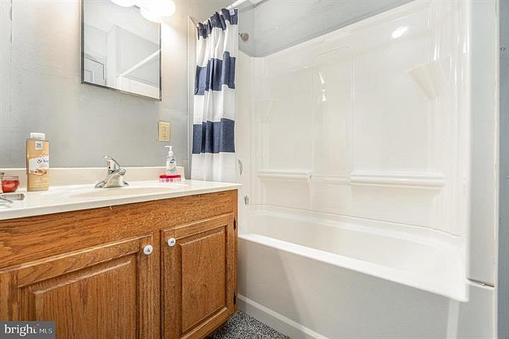 Furnished Finder property 720283_2 photo 45