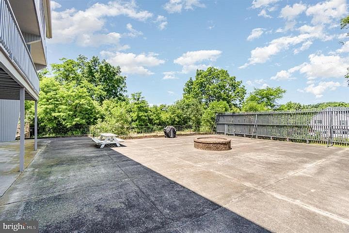 Furnished Finder property 720283_2 photo 48