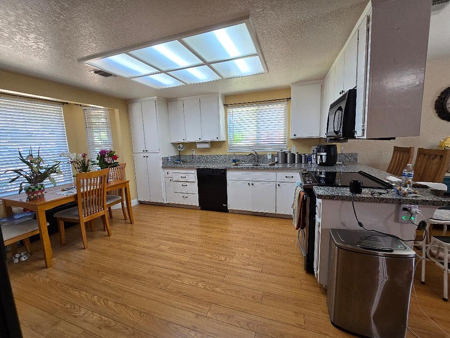 Furnished Finder property 720286_1 photo 14