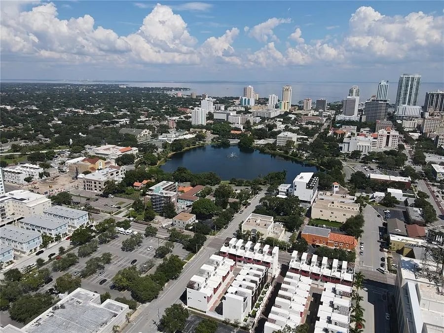 Furnished Finder property 720376_1 photo 25