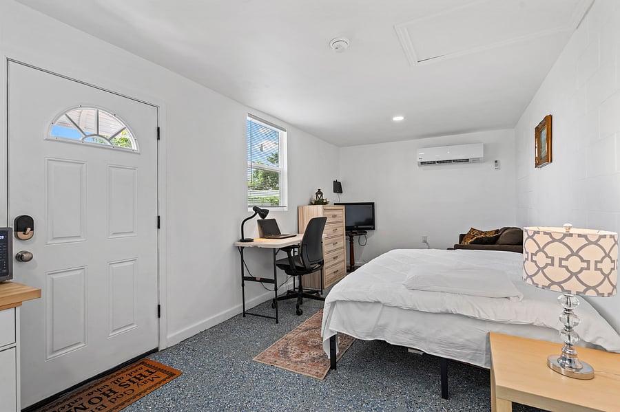 Furnished Finder property 720382_1 photo 3