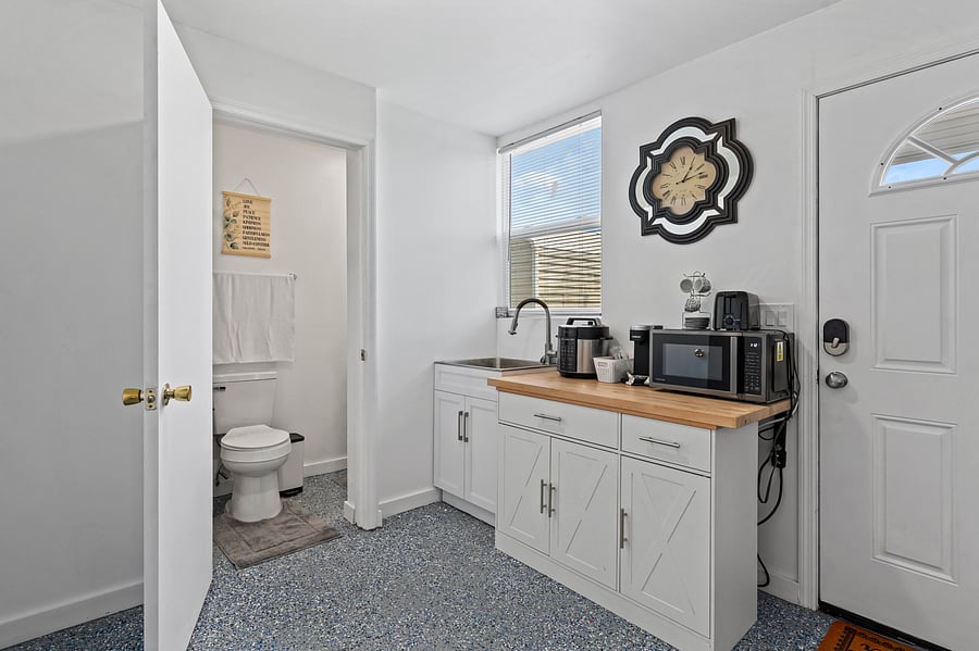 Furnished Finder property 720382_1 photo 4