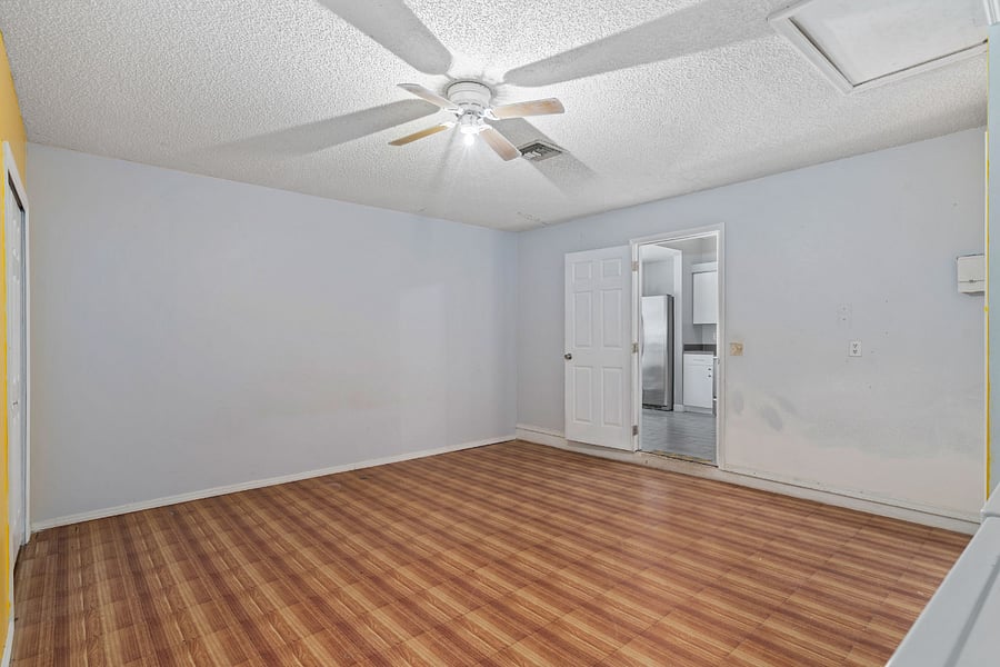 Laundary/Game room