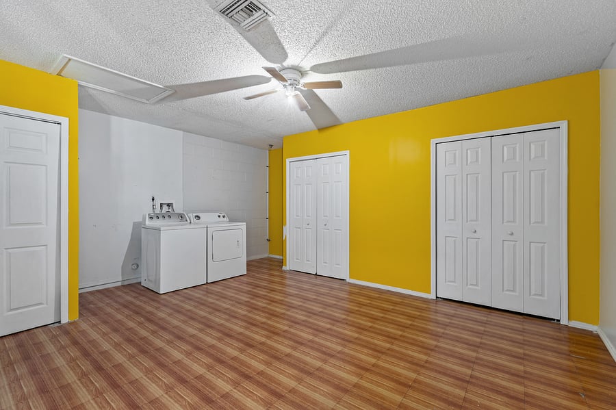 Laundry / Game room