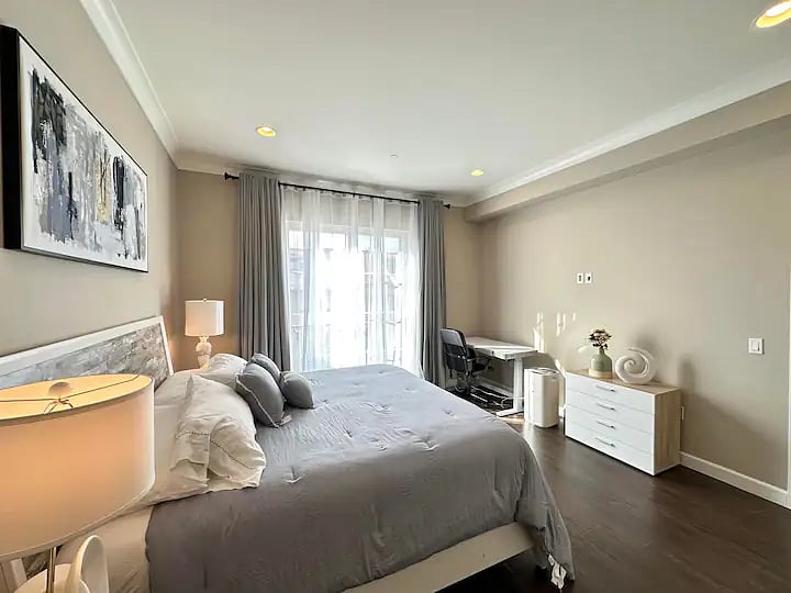 Furnished Finder property 720389_1 photo 13