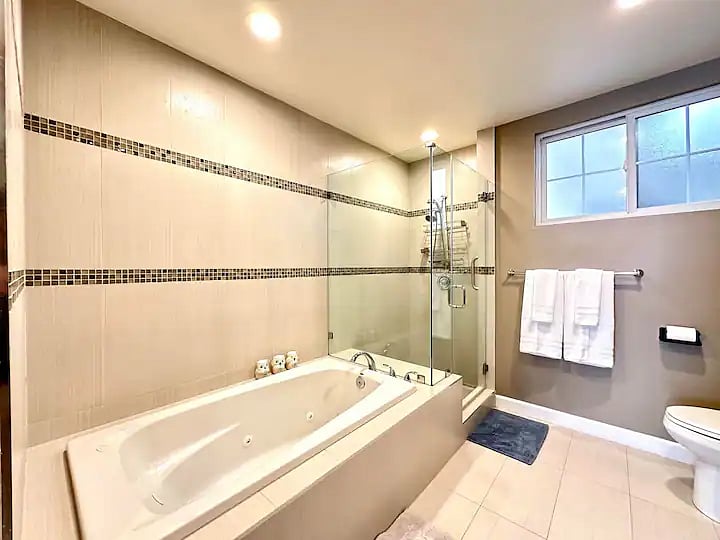 Furnished Finder property 720389_1 photo 16