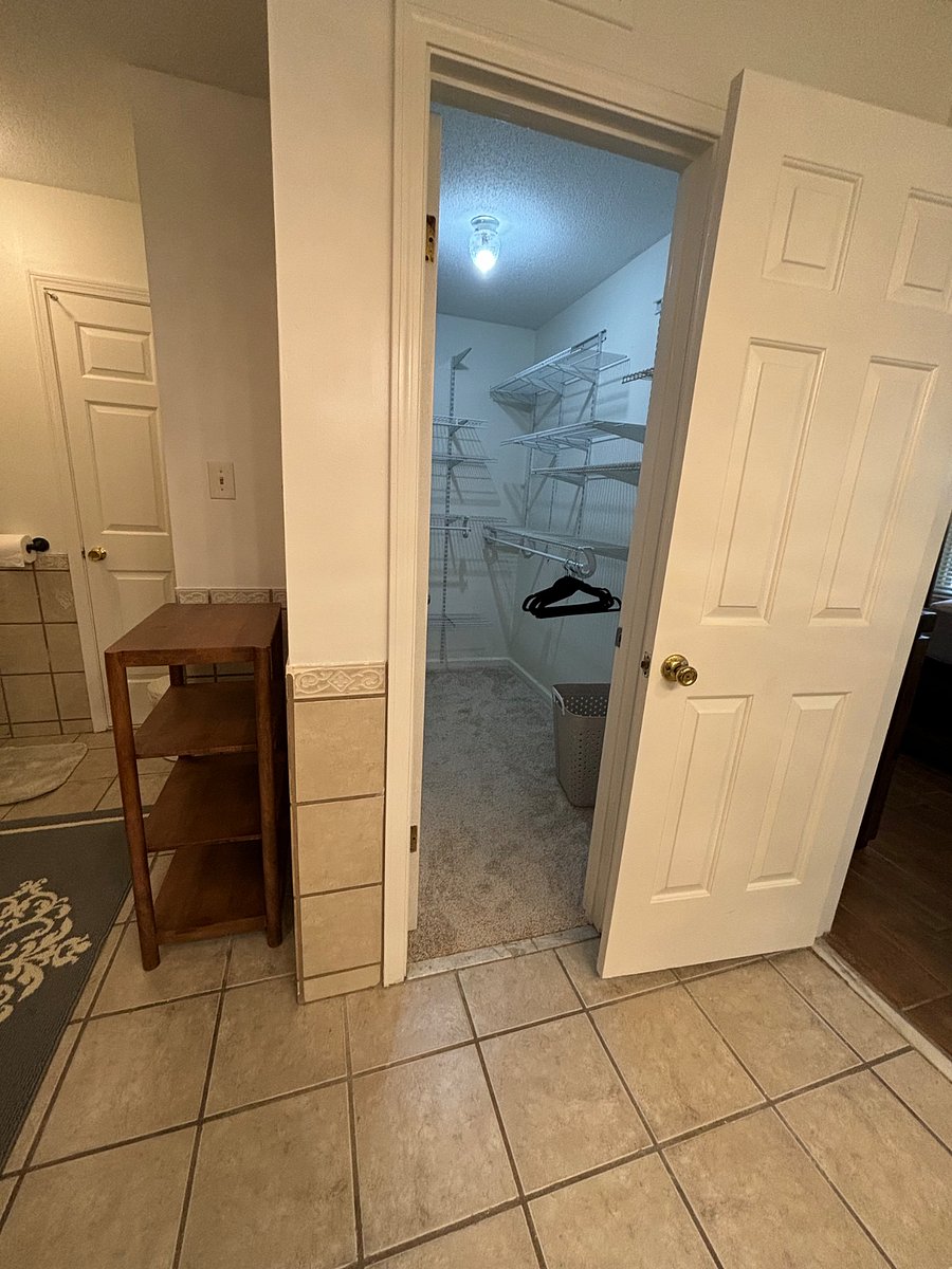 Furnished Finder property 720428_1 photo 8