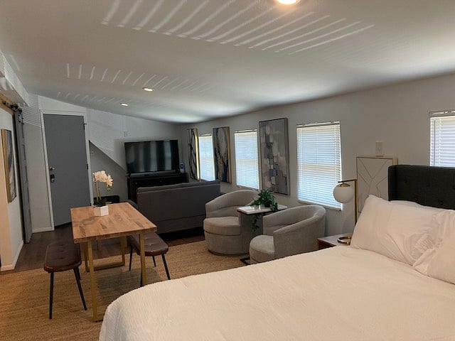 Furnished Finder property 720481_1 photo 9