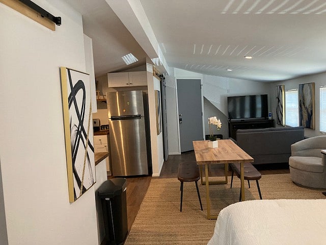 Furnished Finder property 720481_1 photo 14