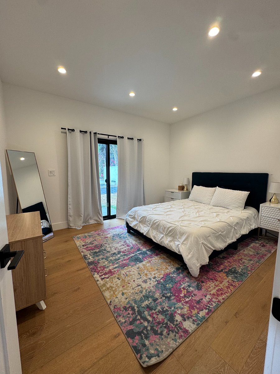 Furnished Finder property 720497_1 photo 13
