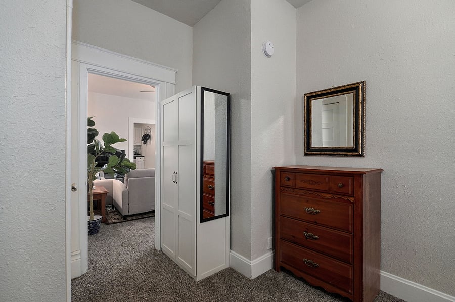Furnished Finder property 720503_1 photo 24