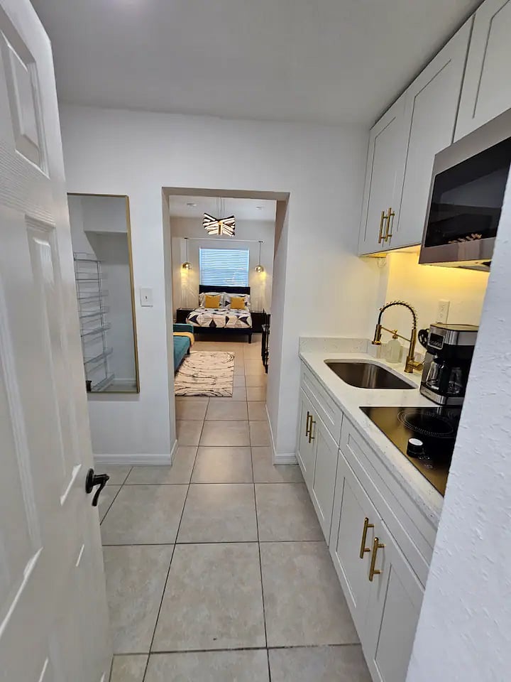 Furnished Finder property 720544_1 photo 10