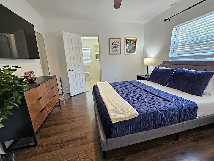Furnished Finder property 720544_2 photo 8
