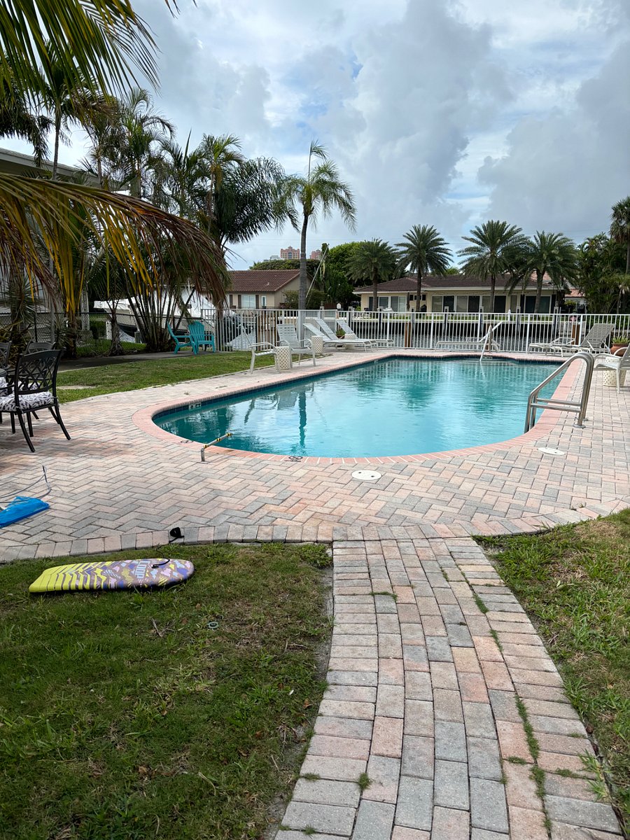 Furnished Finder property 720602_1 photo 4