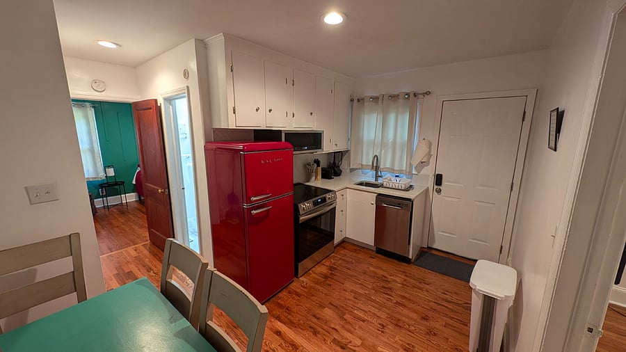 Furnished Finder property 720608_1 photo 4