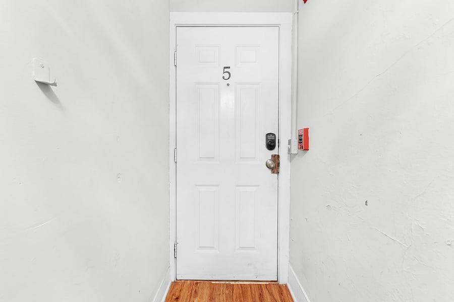 Furnished Finder property 720625_1 photo 13