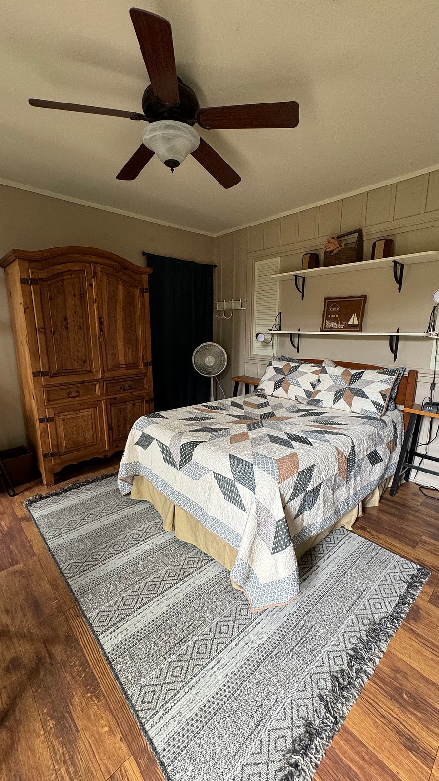 Furnished Finder property 720642_1 photo 3