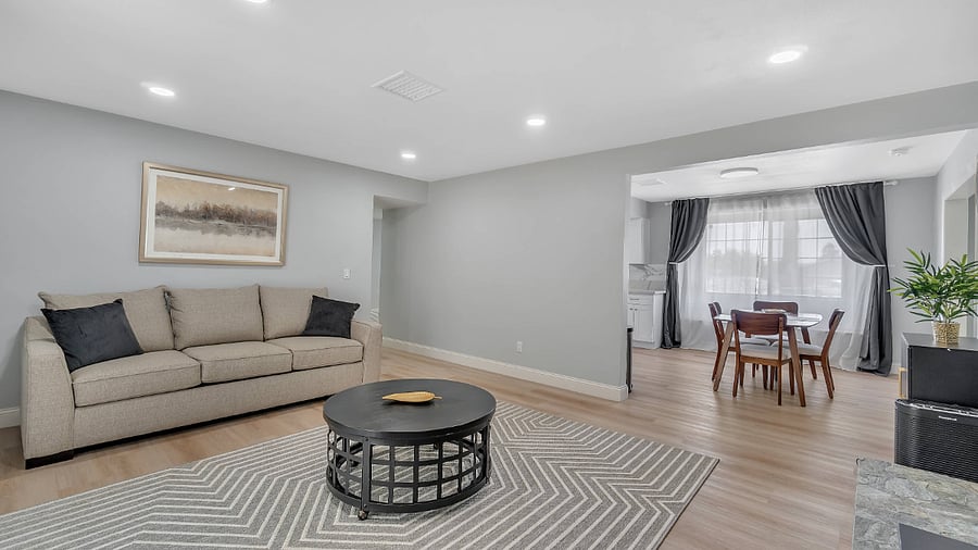 Furnished Finder property 720643_1 photo 10