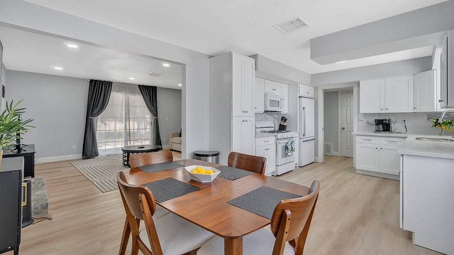 Furnished Finder property 720643_1 photo 15