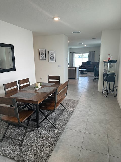 Furnished Finder property 720743_1 photo 4