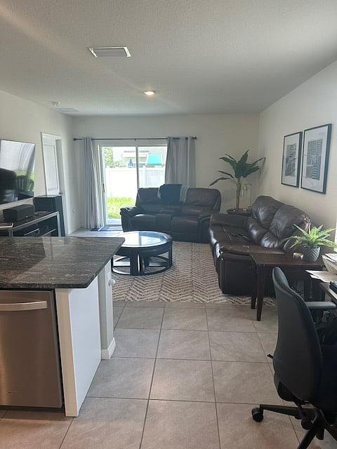 Furnished Finder property 720743_1 photo 5