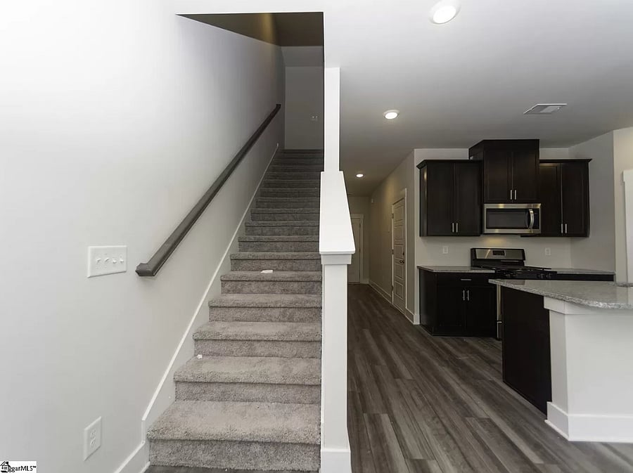 Furnished Finder property 720758_1 photo 21