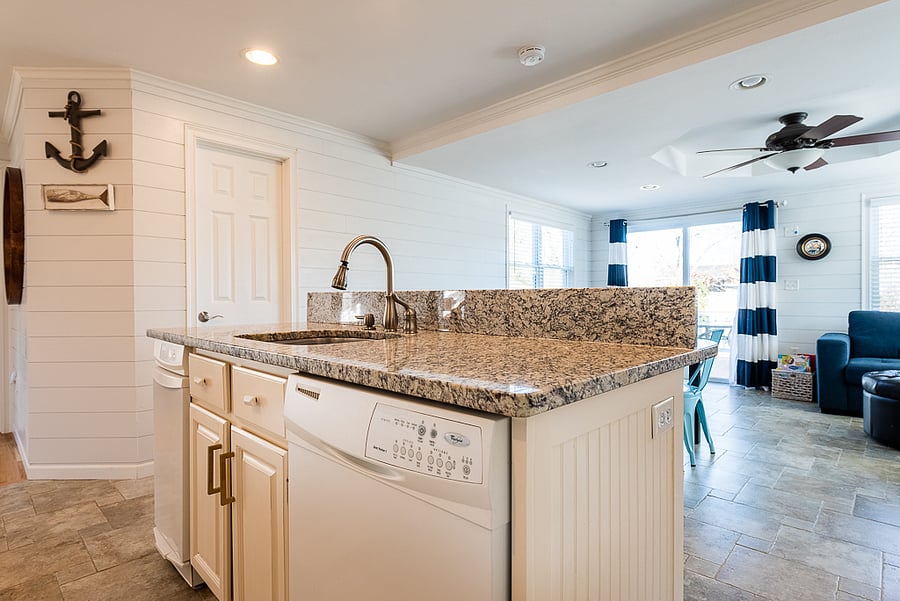 Kitchen - dishwasher