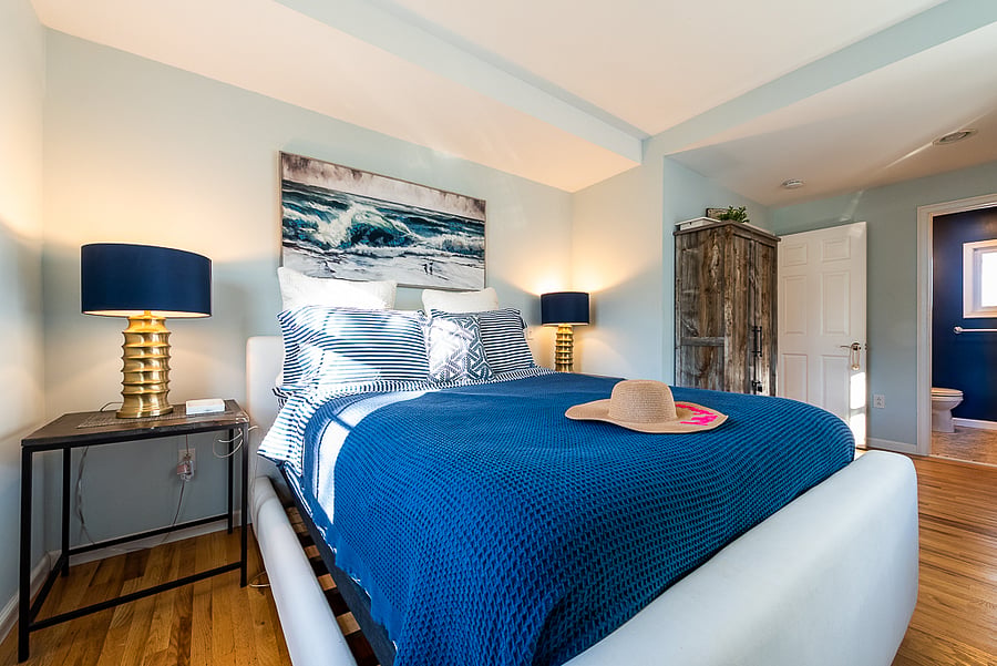 Master - Queen Bed