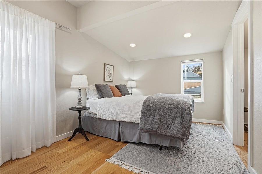 Furnished Finder property 720777_1 photo 21