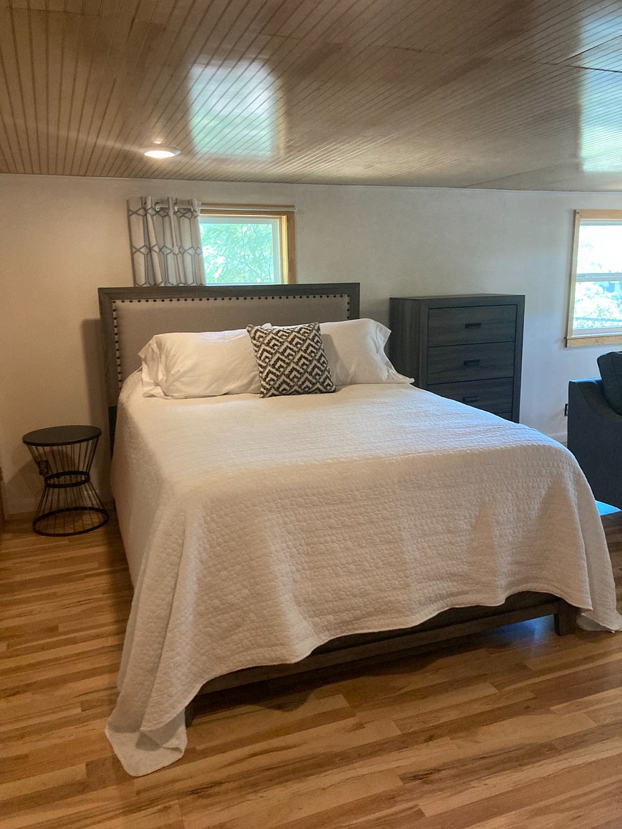 Furnished Finder property 720869_1 photo 5