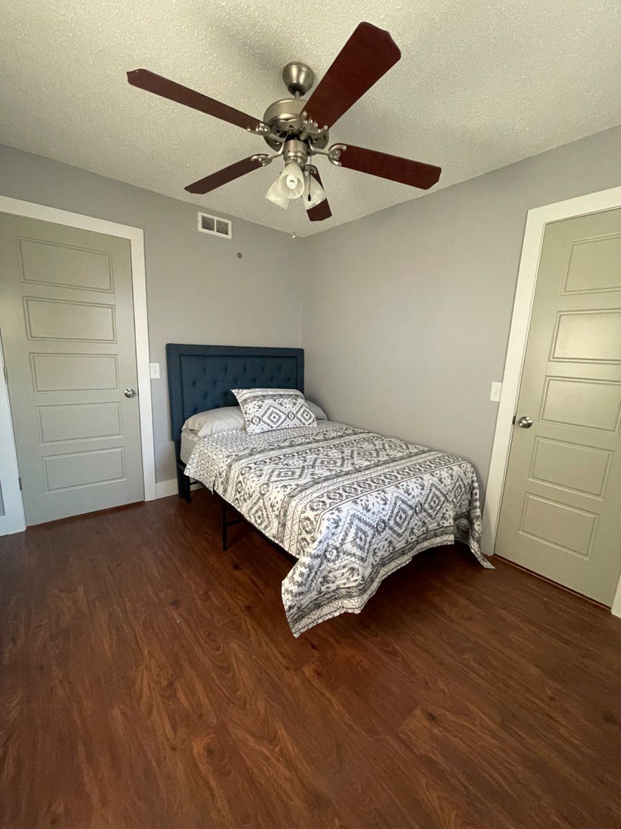 Furnished Finder property 720872_1 photo 11
