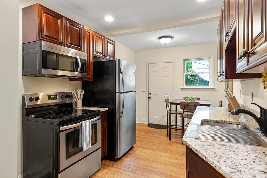 Furnished Finder property 720874_1 photo 13