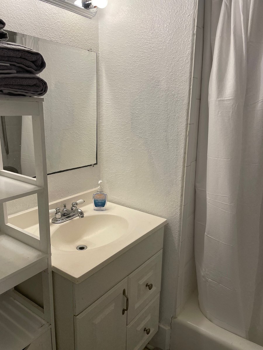 Furnished Finder property 720984_1 photo 8