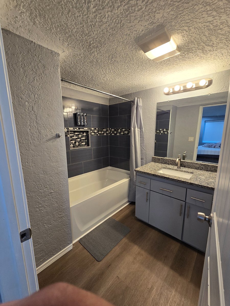 Furnished Finder property 721006_1 photo 11