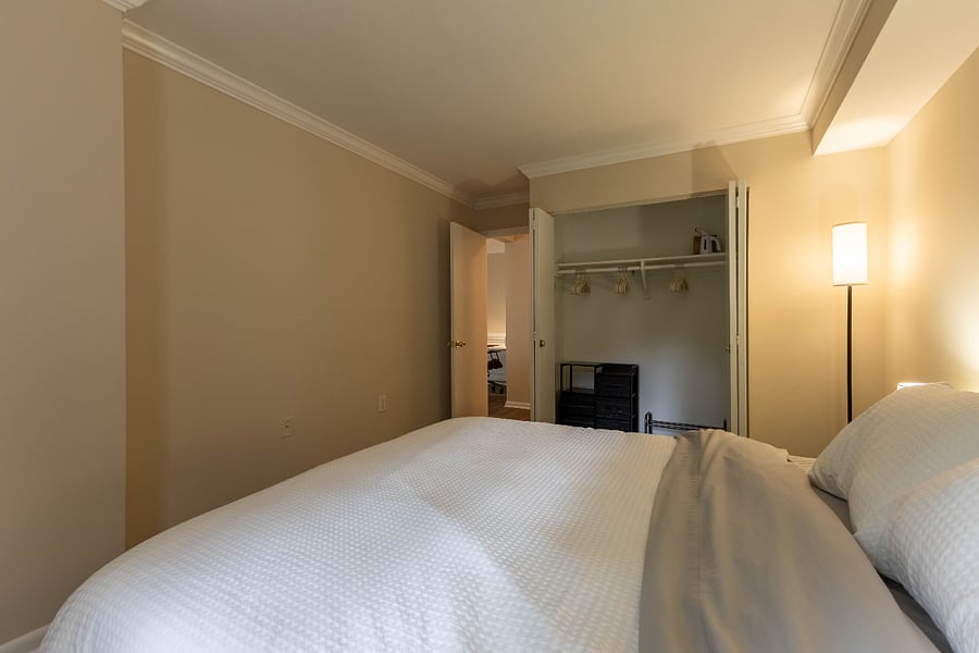 Bedroom #1 - Queen Size Bed