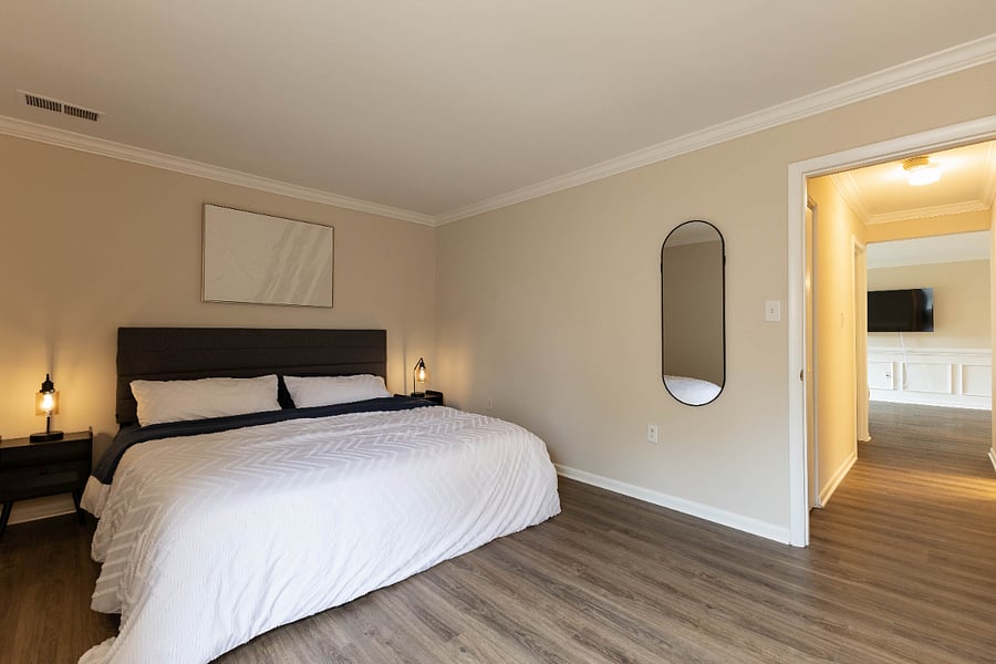 Bedroom #2 - King Size Bed