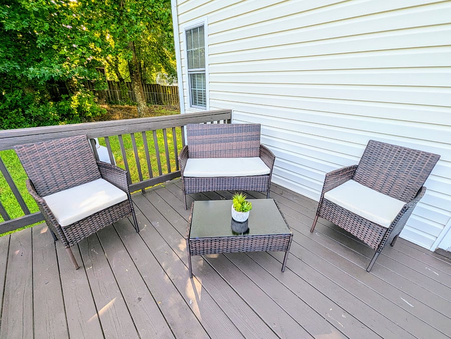 Relax on the rear lanai - westward facing for sunsets