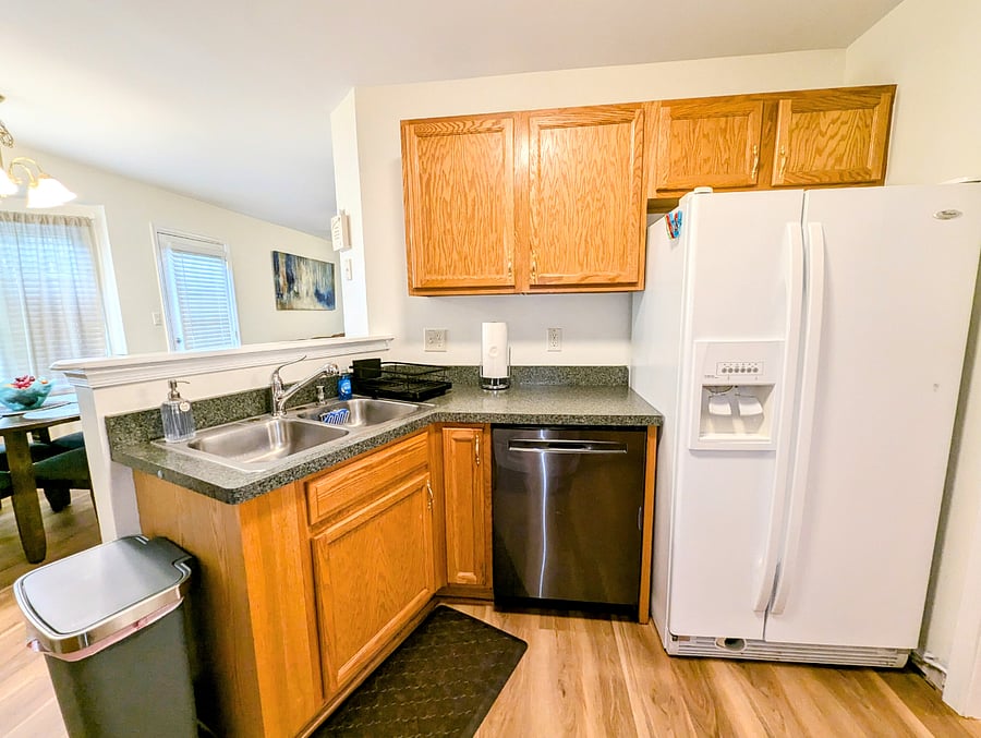 Furnished Finder property 721067_2 photo 7