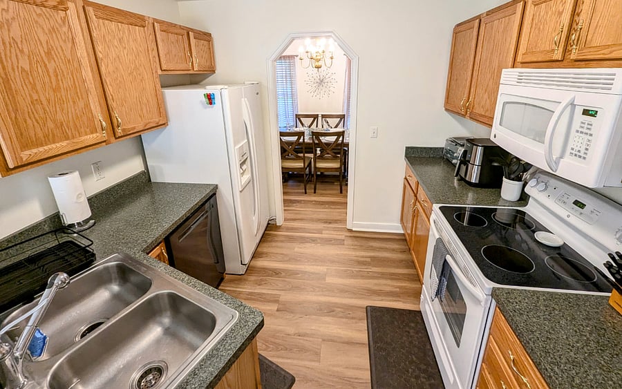 Furnished Finder property 721067_2 photo 5