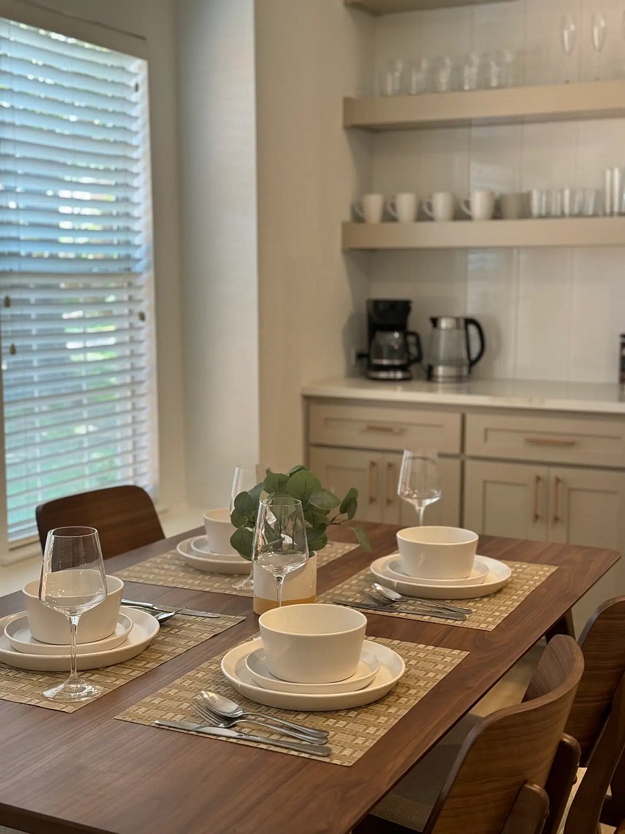 Furnished Finder property 721121_1 photo 3