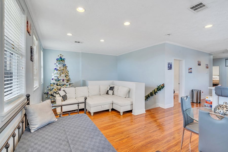 Furnished Finder property 721301_1 photo 4