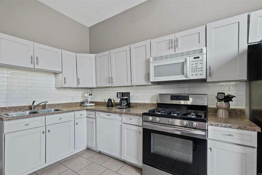 Furnished Finder property 721325_1 photo 15