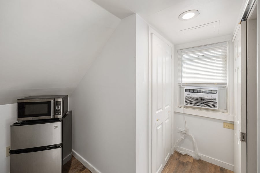 Furnished Finder property 721341_1 photo 38
