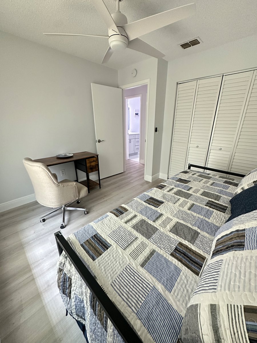 Bedroom 3/Mini Office