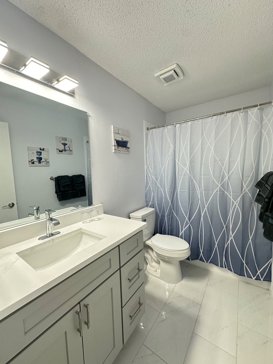 2nd Bathroom