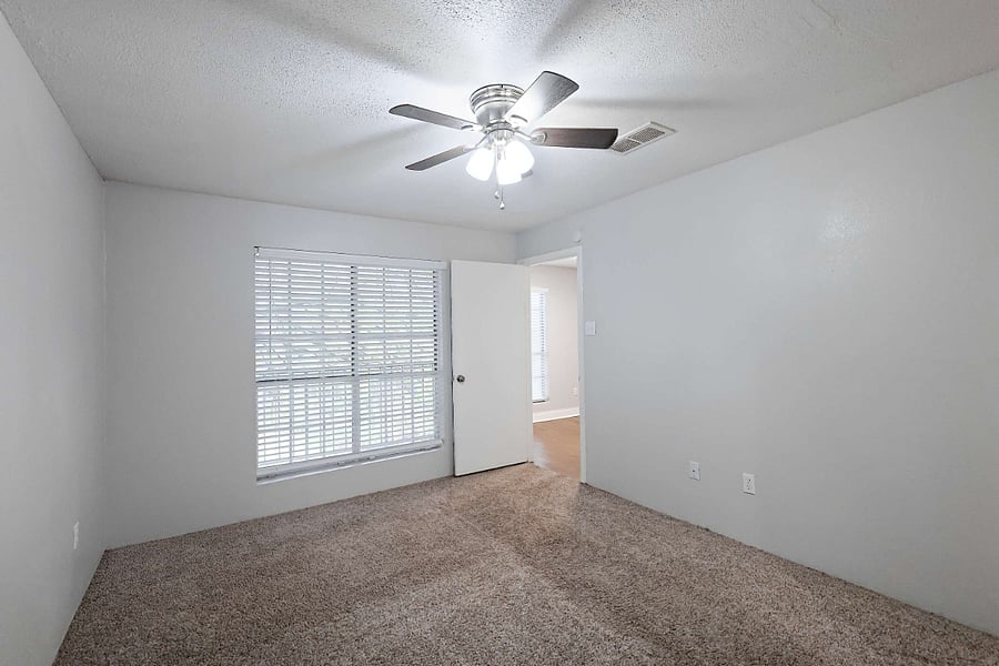 Furnished Finder property 721461_3 photo 8