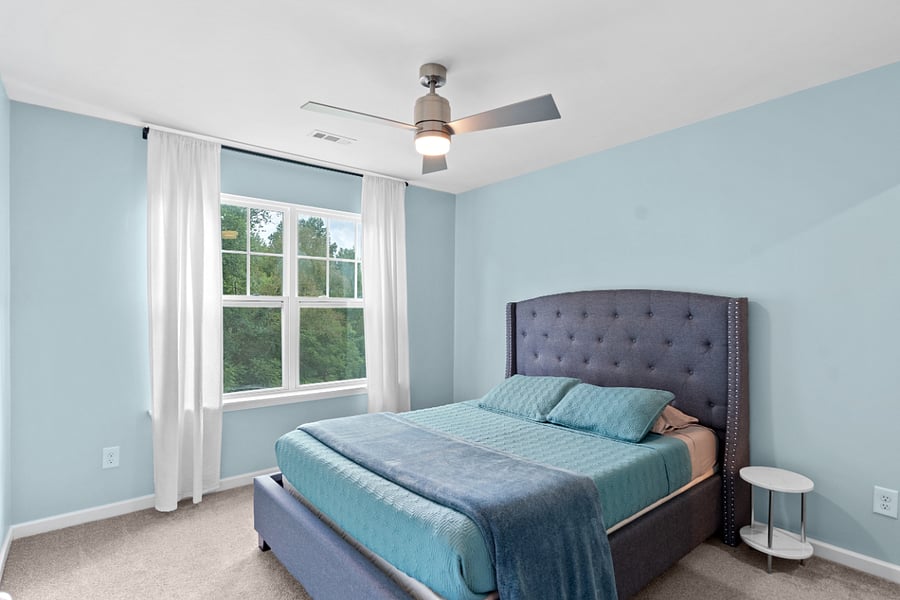 2nd bedroom